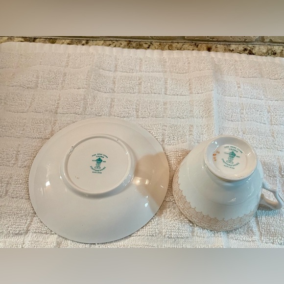 Crown Staffordshire classic lattice design - Picture 4 of 6